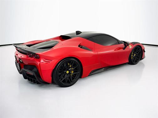 2023 Ferrari SF90 Stradale Base