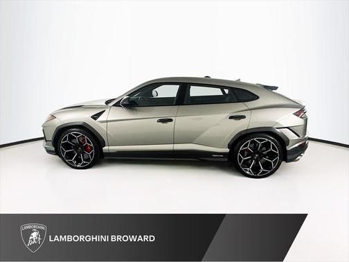 2024 Lamborghini Urus Performante