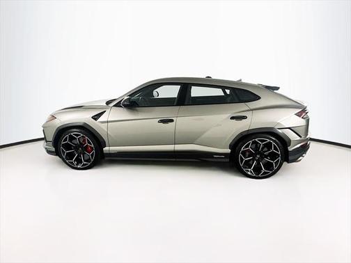 2024 Lamborghini Urus Performante