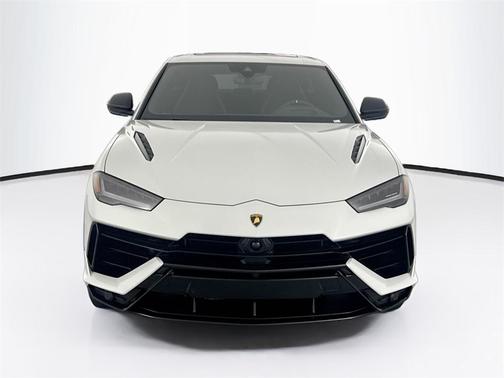 2024 Lamborghini Urus S