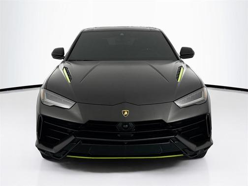 2023 Lamborghini Urus S