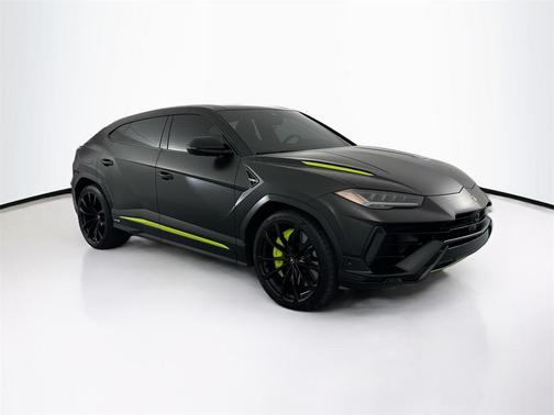 2023 Lamborghini Urus S