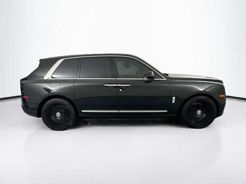 Black Diamond 2022 Rolls-Royce Cullinan Cullinan