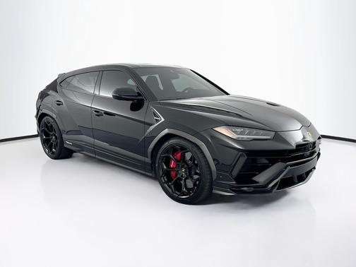 Black 2024 Lamborghini Urus Performante