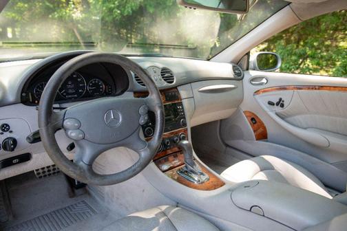 2005 Mercedes-Benz CLK-Class 320