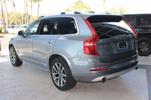 2018 Volvo XC90 T5 Momentum