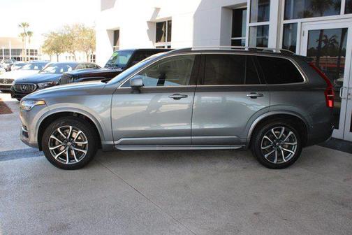 2018 Volvo XC90 T5 Momentum