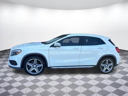Cirrus White 2015 Mercedes-Benz GLA-Class 4MATIC