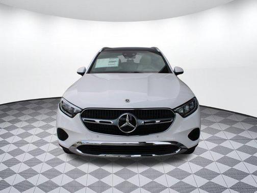 2025 Mercedes-Benz GLC 350e Base