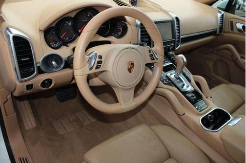 2014 Porsche Cayenne Cayenne