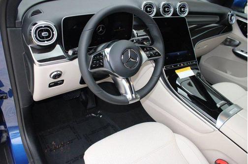 2026 Mercedes-Benz GLC 300 Base