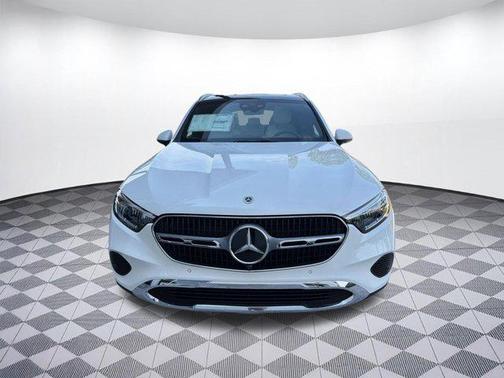 Polar White 2026 Mercedes-Benz GLC 300 4MATIC