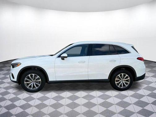 Polar White 2026 Mercedes-Benz GLC 300 Base