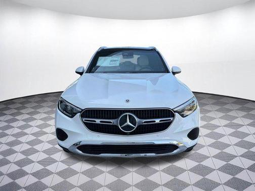Polar White 2026 Mercedes-Benz GLC 300 Base