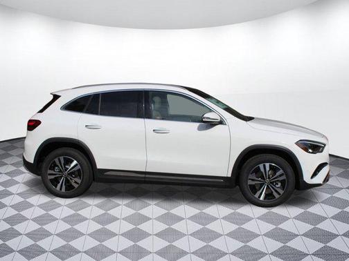 2025 Mercedes-Benz GLA 250 Base