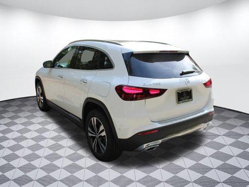 2025 Mercedes-Benz GLA 250 Base