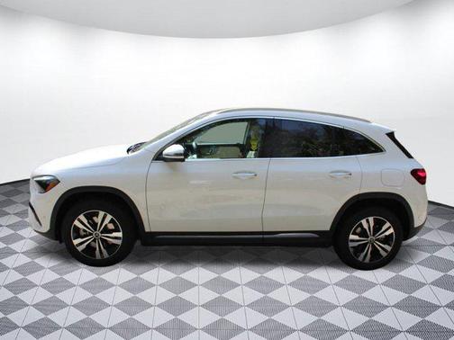 2025 Mercedes-Benz GLA 250 Base