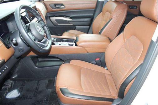 2023 Nissan Pathfinder Platinum 4WD