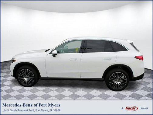 2025 Mercedes-Benz GLC 300 Base