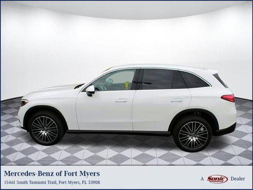 2025 Mercedes-Benz GLC 300 Base