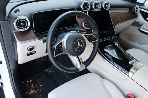 2025 Mercedes-Benz GLC 300 Base