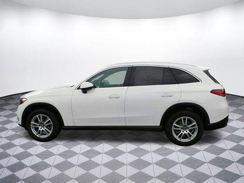 2025 Mercedes-Benz GLC 300 Base