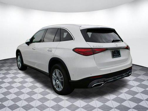 2025 Mercedes-Benz GLC 300 Base