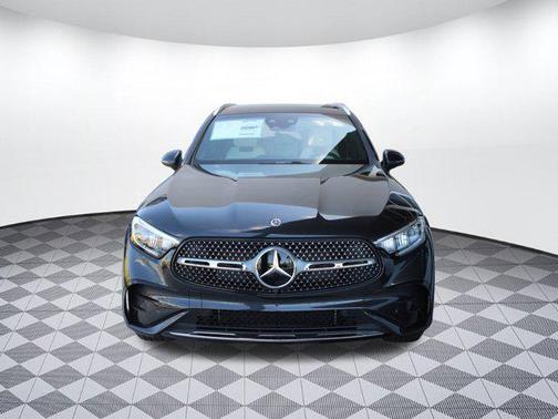 2025 Mercedes-Benz GLC 300 Base