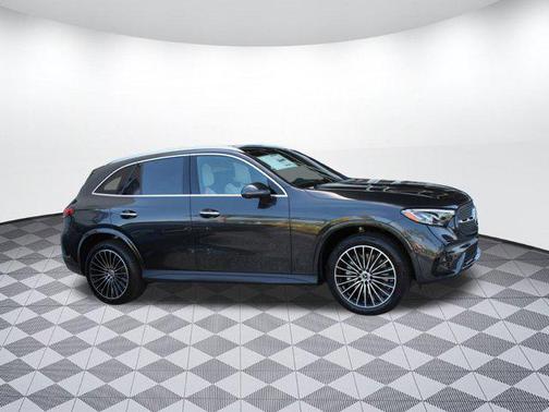 2025 Mercedes-Benz GLC 300 Base