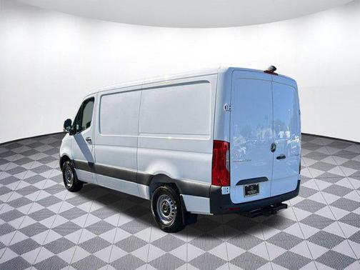 Arctic White 2026 Mercedes-Benz Sprinter 2500 Standard Roof