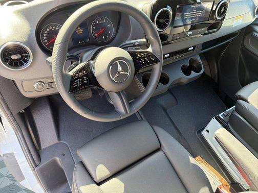 Arctic White 2026 Mercedes-Benz Sprinter 2500 Standard Roof