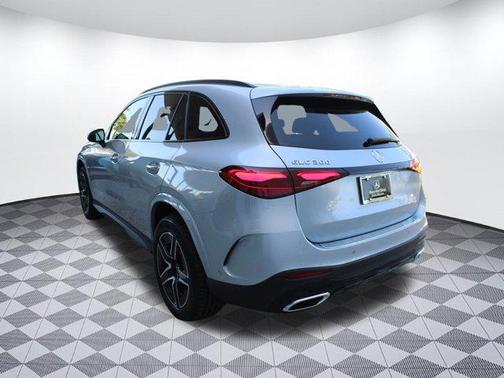 2025 Mercedes-Benz GLC 300 Base