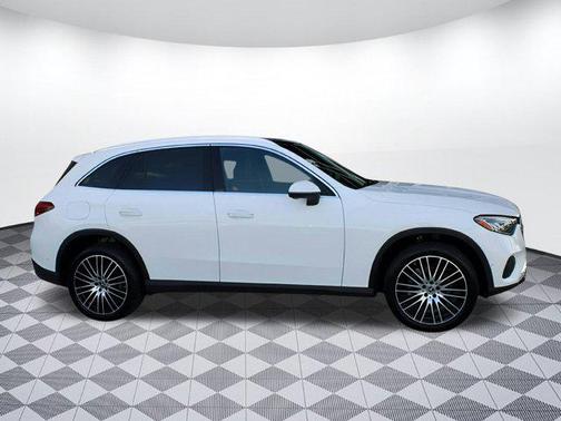 2025 Mercedes-Benz GLC 300 Base