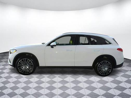 2025 Mercedes-Benz GLC 300 Base