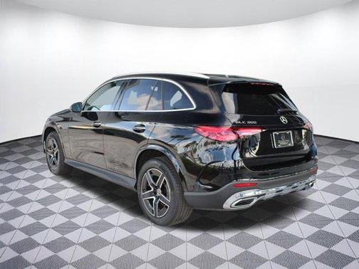 2026 Mercedes-Benz GLC 300 Base