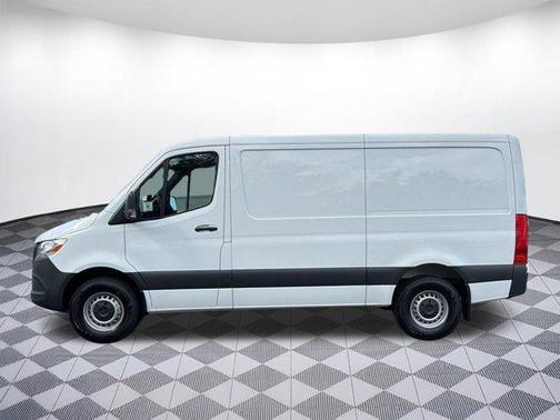 Arctic White 2026 Mercedes-Benz Sprinter 2500 Standard Roof