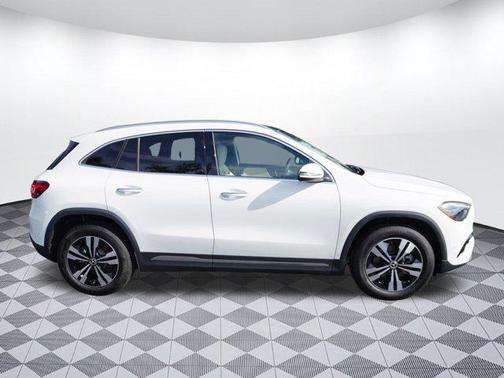 2025 Mercedes-Benz GLA 250 Base