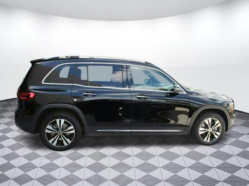2025 Mercedes-Benz GLB 250 Base