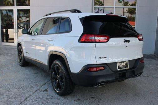 2016 Jeep Cherokee Altitude
