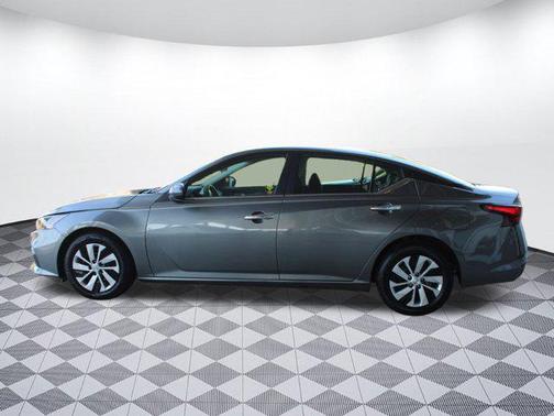 2022 Nissan Altima S FWD