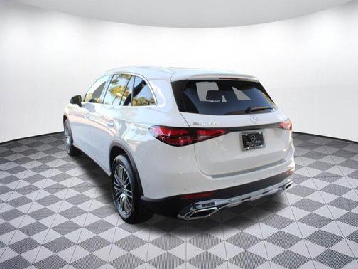 2026 Mercedes-Benz GLC 300 Base