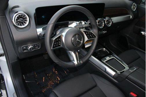 2026 Mercedes-Benz GLB 250 Base