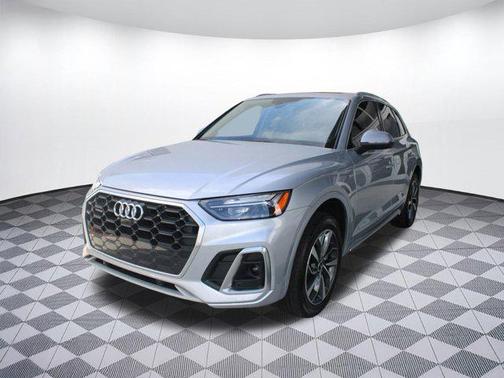 2023 Audi Q5 45 S line Premium Plus