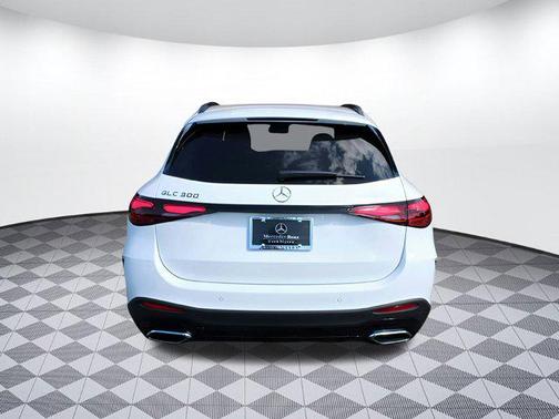 2025 Mercedes-Benz GLC 300 Base