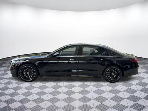 Obsidian Black Metallic 2026 Mercedes-Benz S-Class 4MATIC