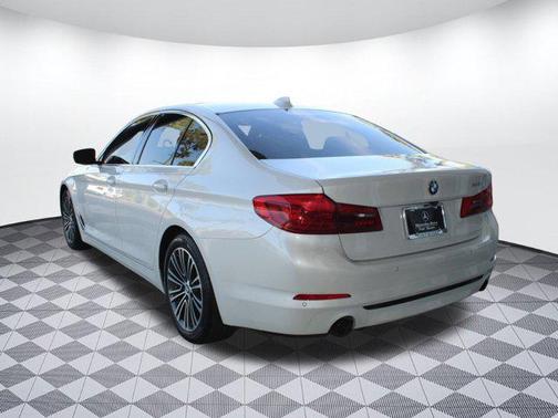 2019 BMW 530 530i