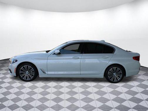 2019 BMW 530 530i