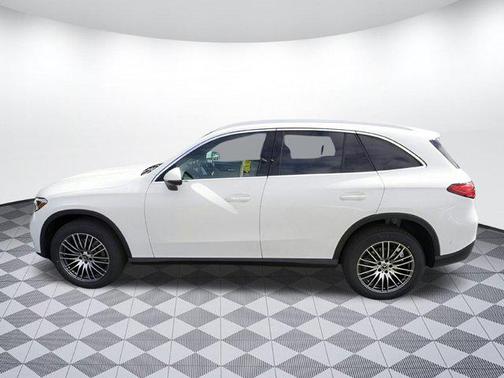2025 Mercedes-Benz GLC 300 Base