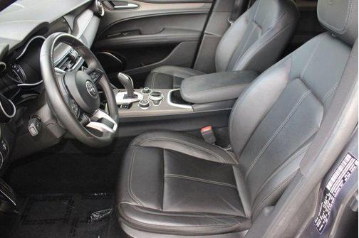 2022 Alfa Romeo Stelvio Ti