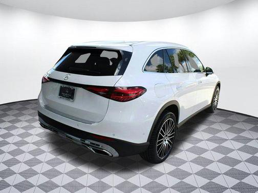 2025 Mercedes-Benz GLC 300 Base
